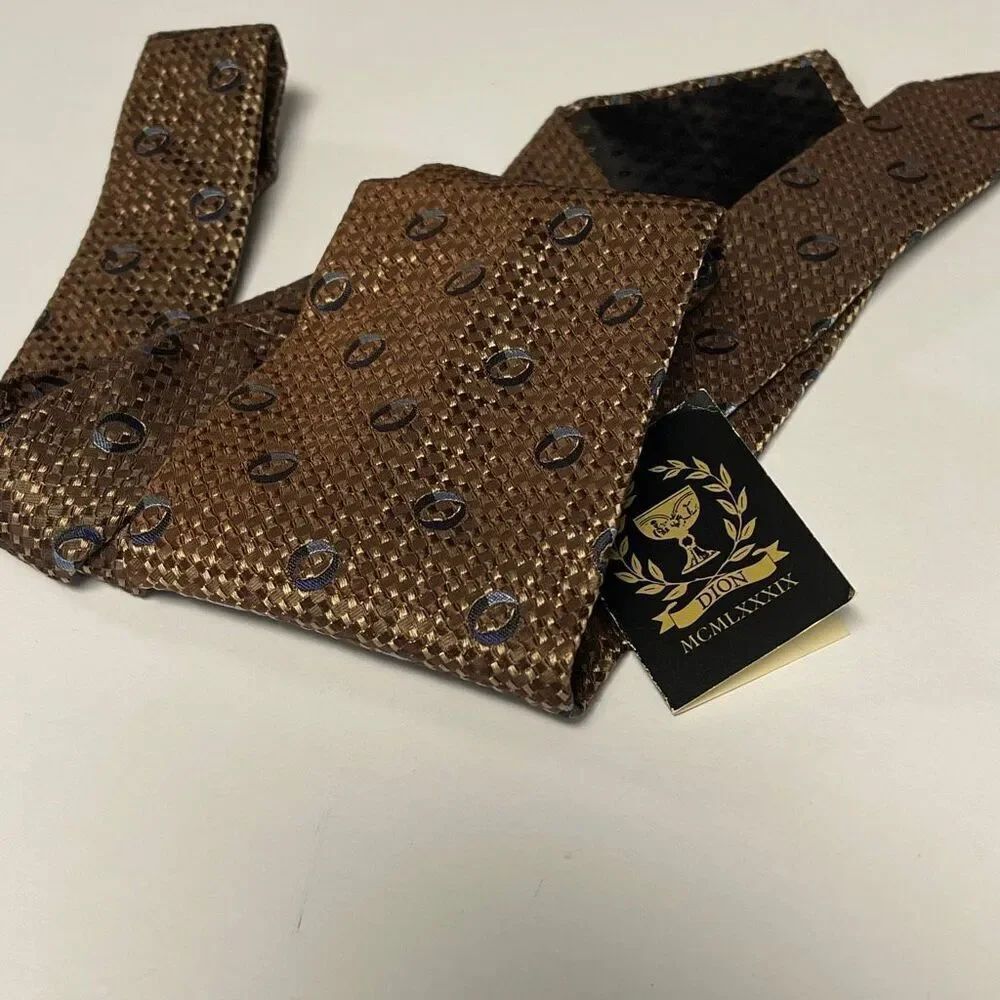 NWT vintage Dion 1988 Aprox 54” tie